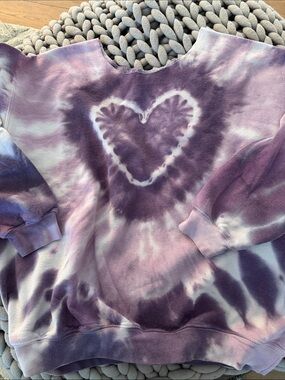 Tie-Dye Heart Sweatshirt in Lavender and Purple